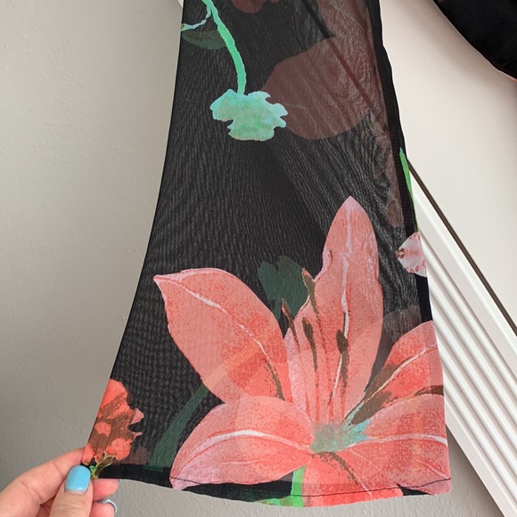 LEITH FLORAL ROMPER - Picture 3 of 3